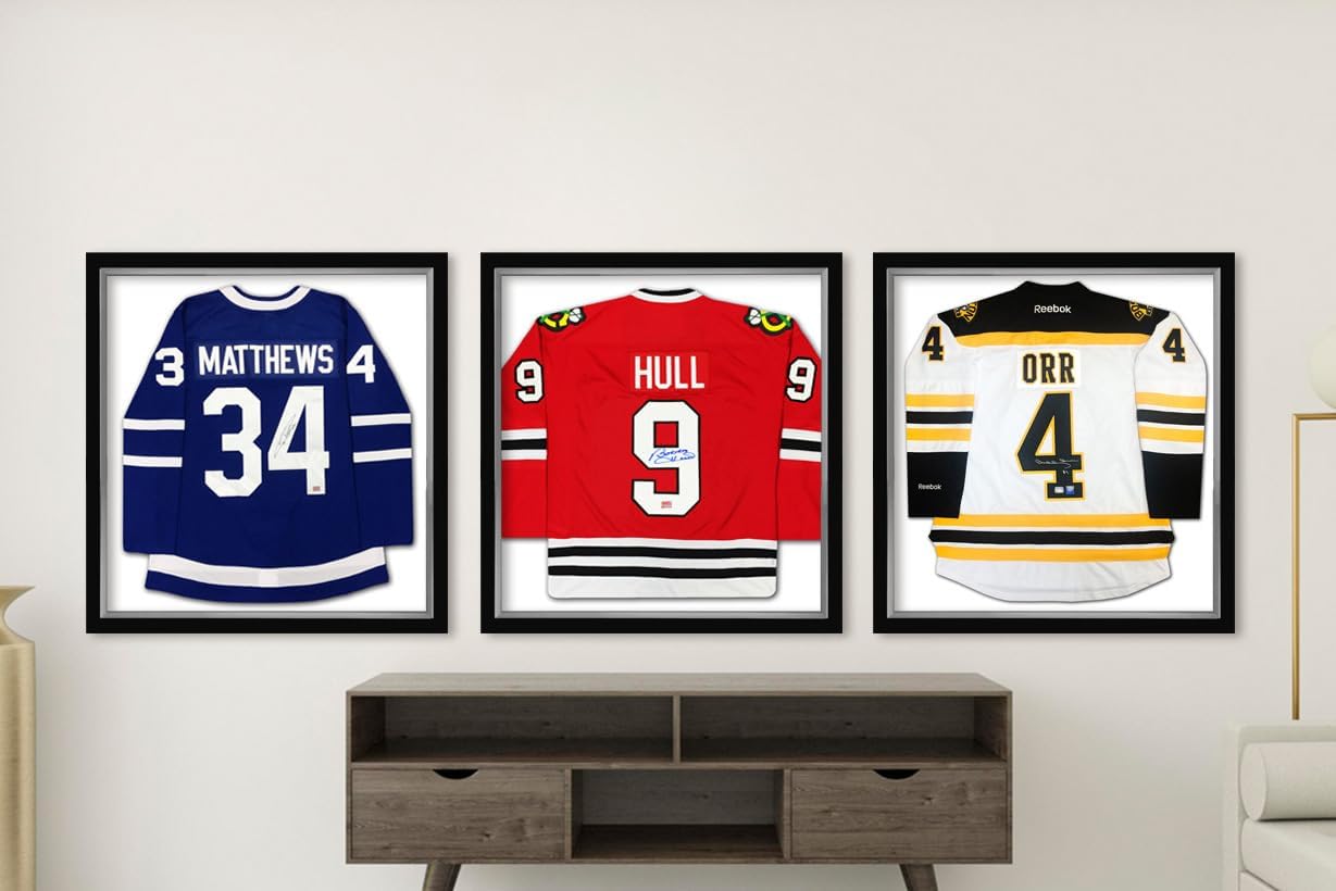 Gordie Howe autographed jersey worth buying,should I buy a Gordie Howe signed jersey,Gordie Howe jersey vs other memorabilia,Gordie Howe autographed jersey pros cons,best Gordie Howe collectible to own,Gordie Howe signed jersey value condition quality and materials close-up