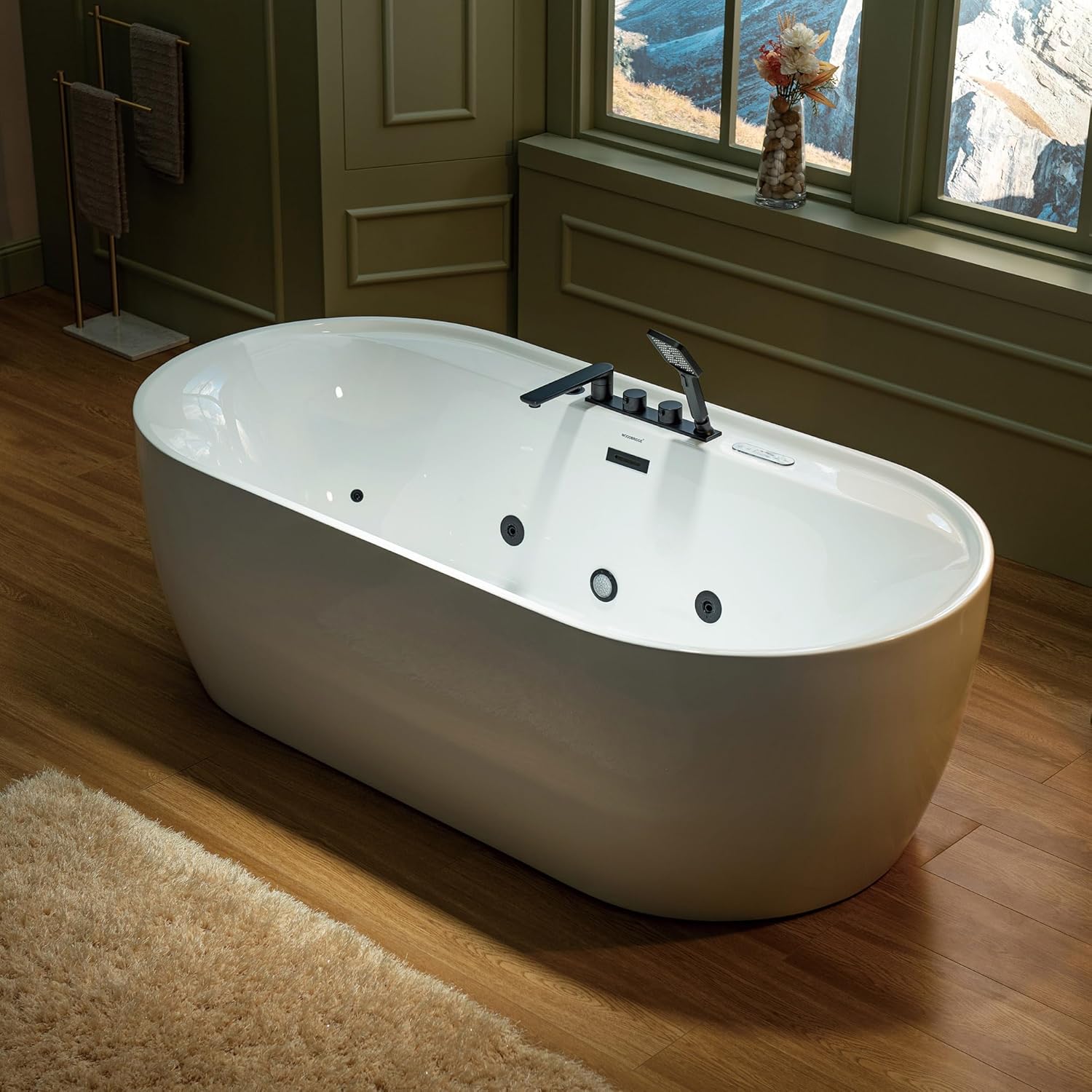 Image 1 of WOODBRIDGE freestanding tub worth it